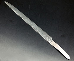 切れ味優れたダマスカスペーパーナイフ